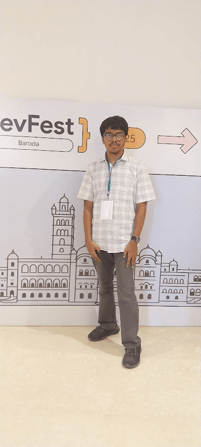 Kunj Shah at a developer conference in Baroda.